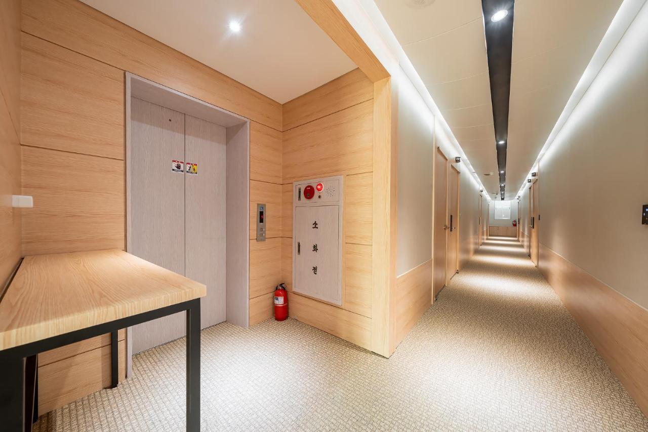 The Nox Hotel ซูวอน ภายนอก รูปภาพ
